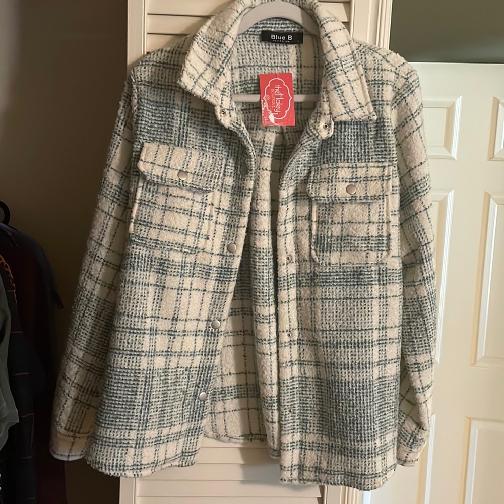 Large shacket - new with tags
